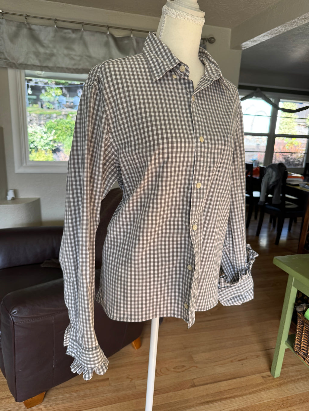 Fiona - Vineyard Vines Upcycled Mens Ruffle Sleeve shirt - Khaki Plaid - Size L/XL