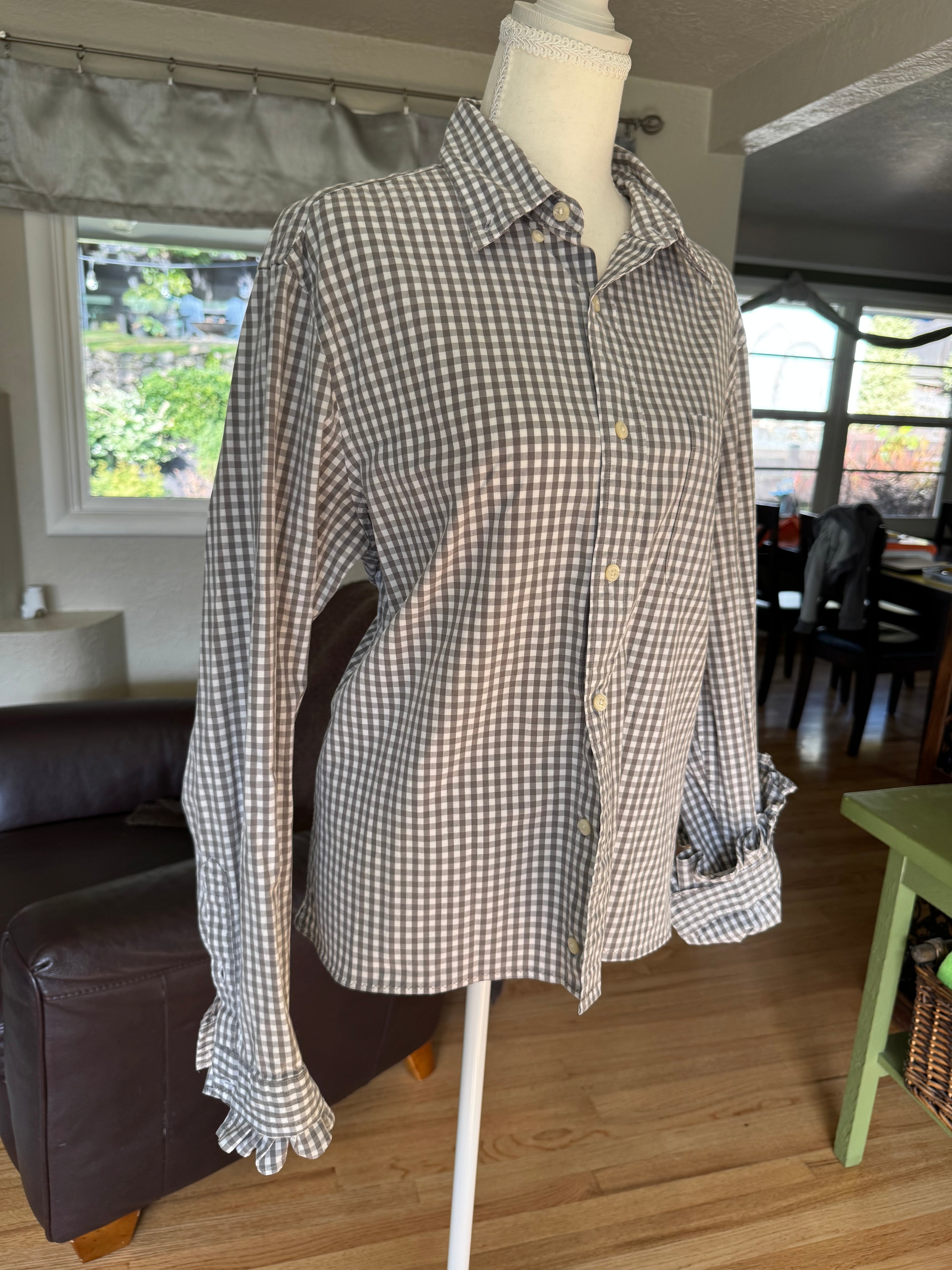 Fiona - Vineyard Vines Upcycled Mens Ruffle Sleeve shirt - Khaki Plaid - Size L/XL