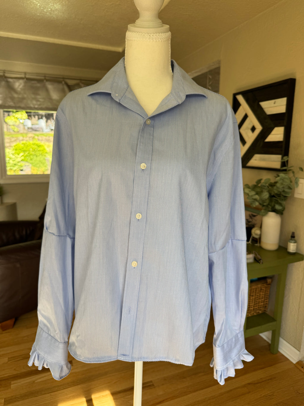 Knox - Tommy Hilfiger Upcycled Mens Ruffle Sleeve Shirt - light blue pinstripe - Size Medium/Large