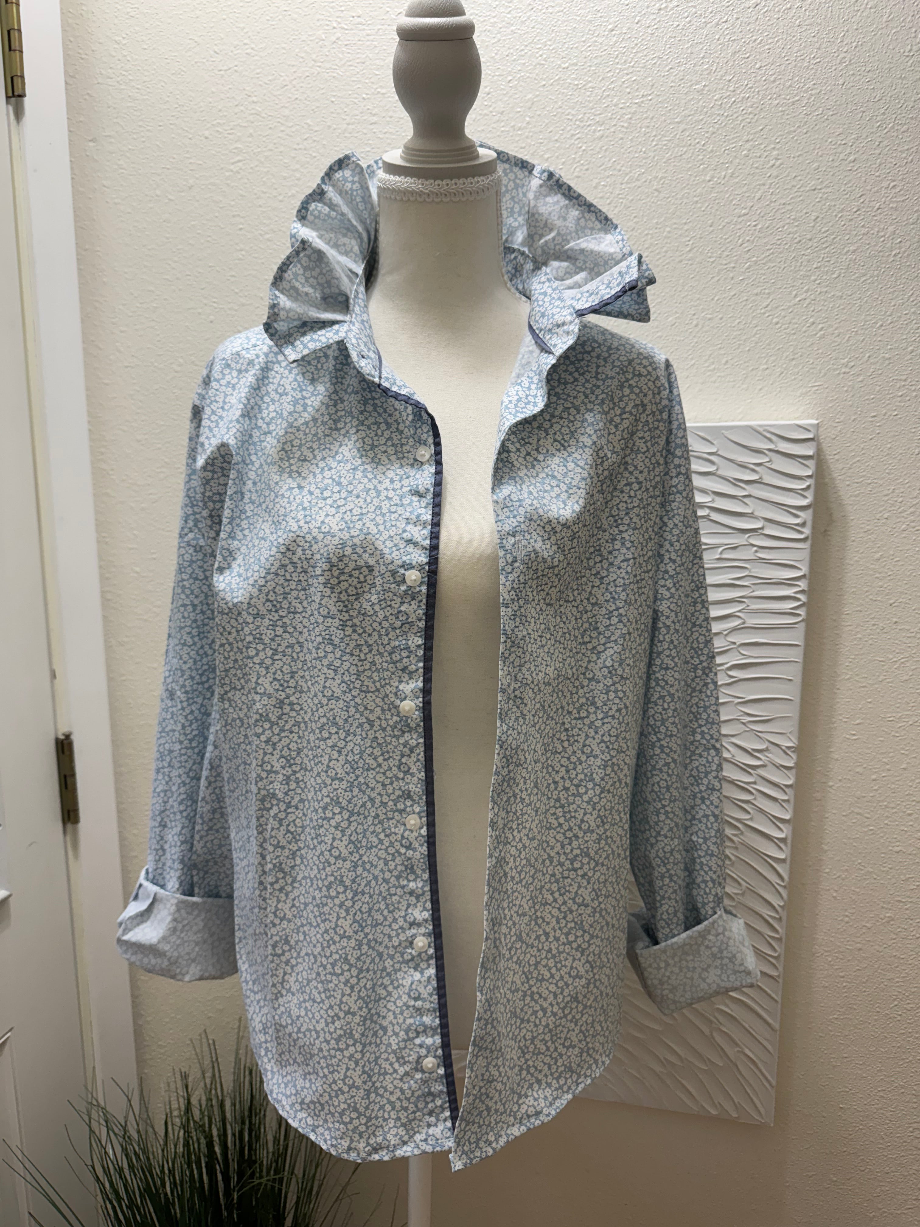 Penelope - Bar III Upcycled Mens Ruffle Collar Shirt - blue floral- Size XL
