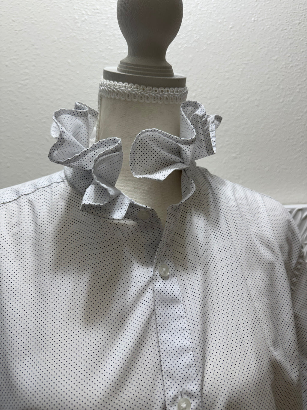 SOLD Marina - H&M Upcycled Mens Ruffle Collar Shirt - white with navy polka dots - Size Large/XL