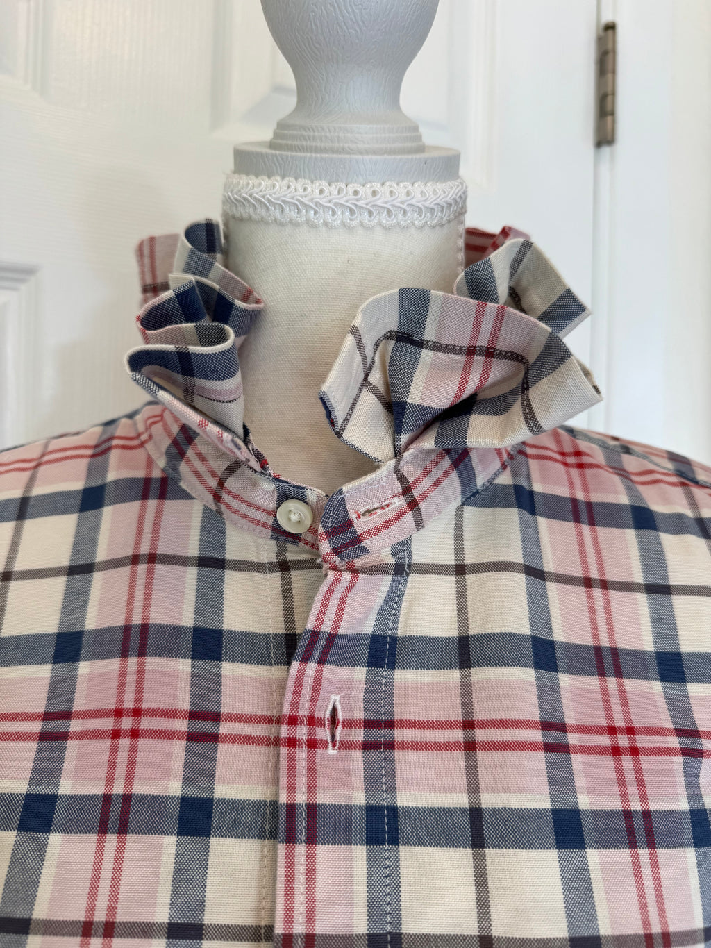 Mariette - Gap Brand New Mens Ruffle Collar Shirt - Short Sleeve - Blue and Pink Plaid Cotton/Linen Blend - XL