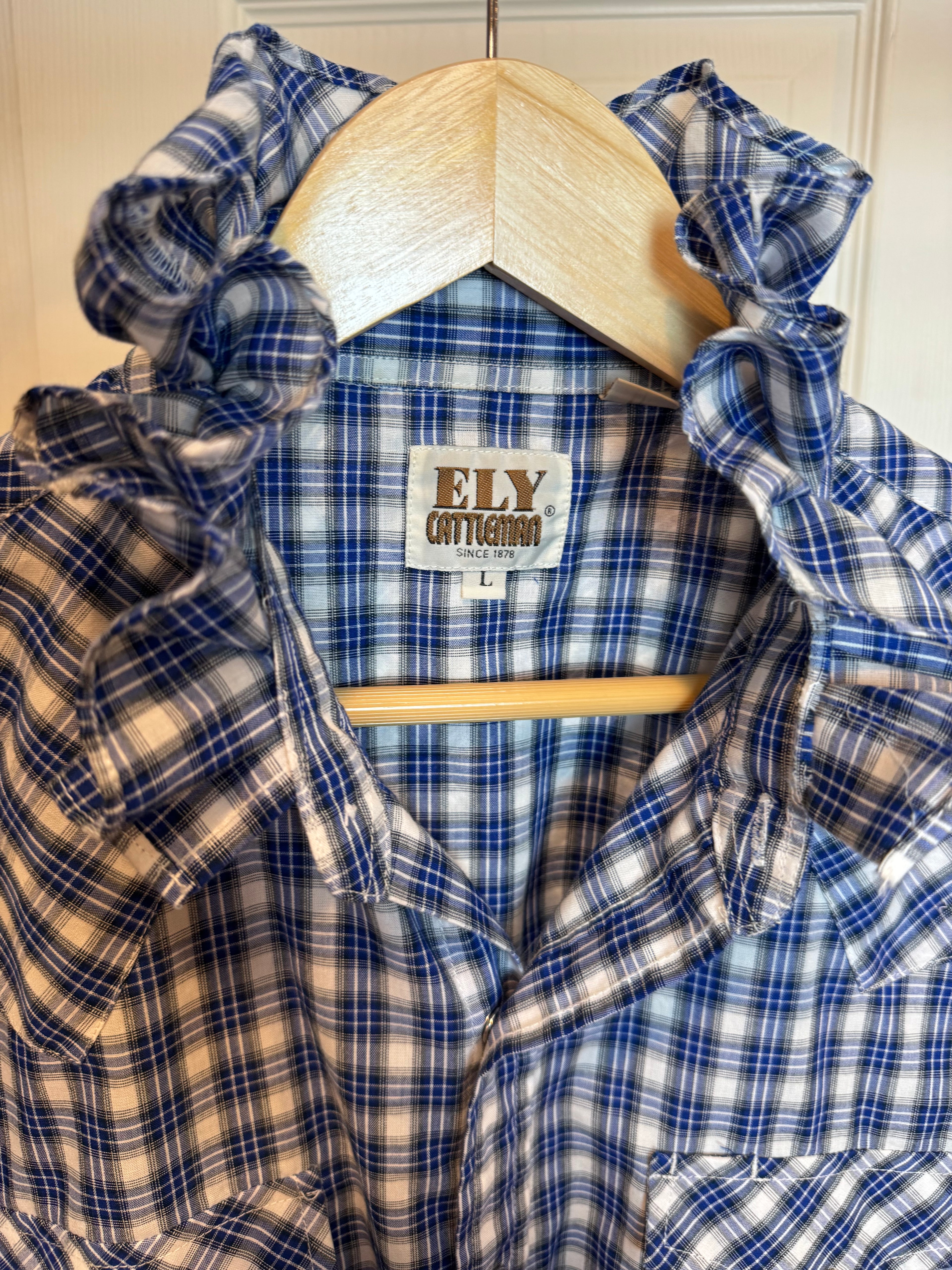 Joss - ELY Upcycled Mens Ruffle Collar Short Sleeve Shirt - Blue plaid - Size XL