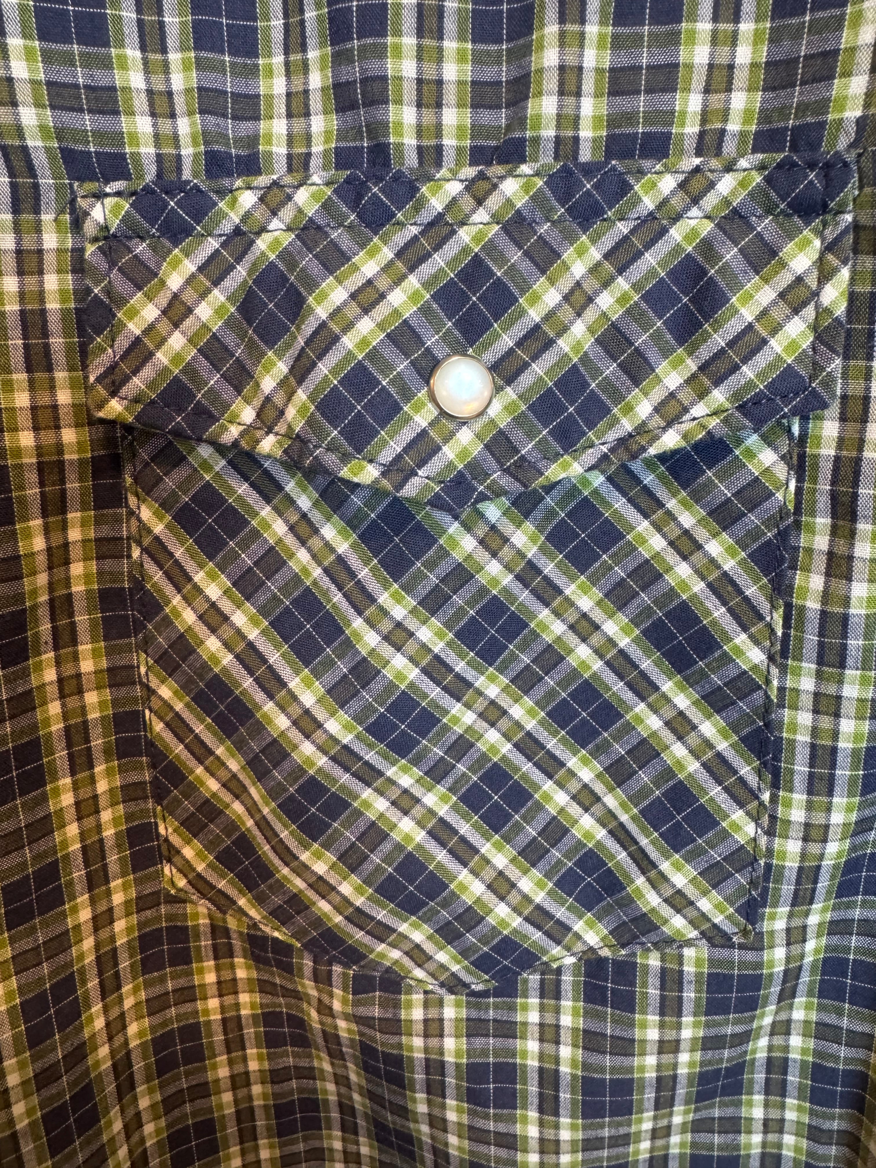 Pearl Snaps Vintage Gathered Short Sleeve Ruffle Collar dark blue and green - Large