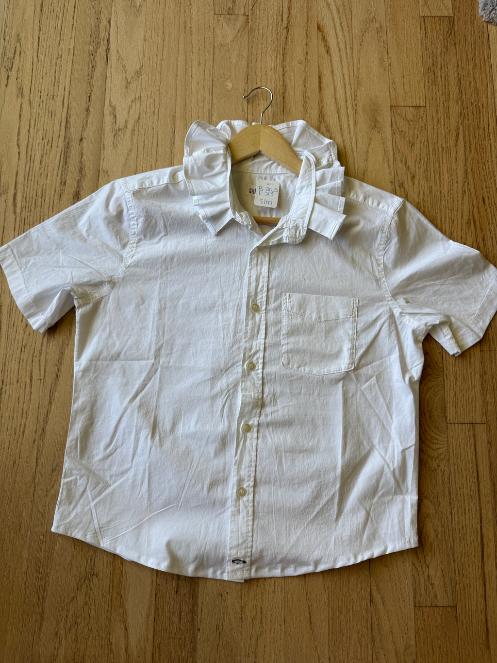 Basics - Brand New Gap Reworked Men’s Shirt with Ruffle Collar White Short Sleeved Women’s Size Small/Medium