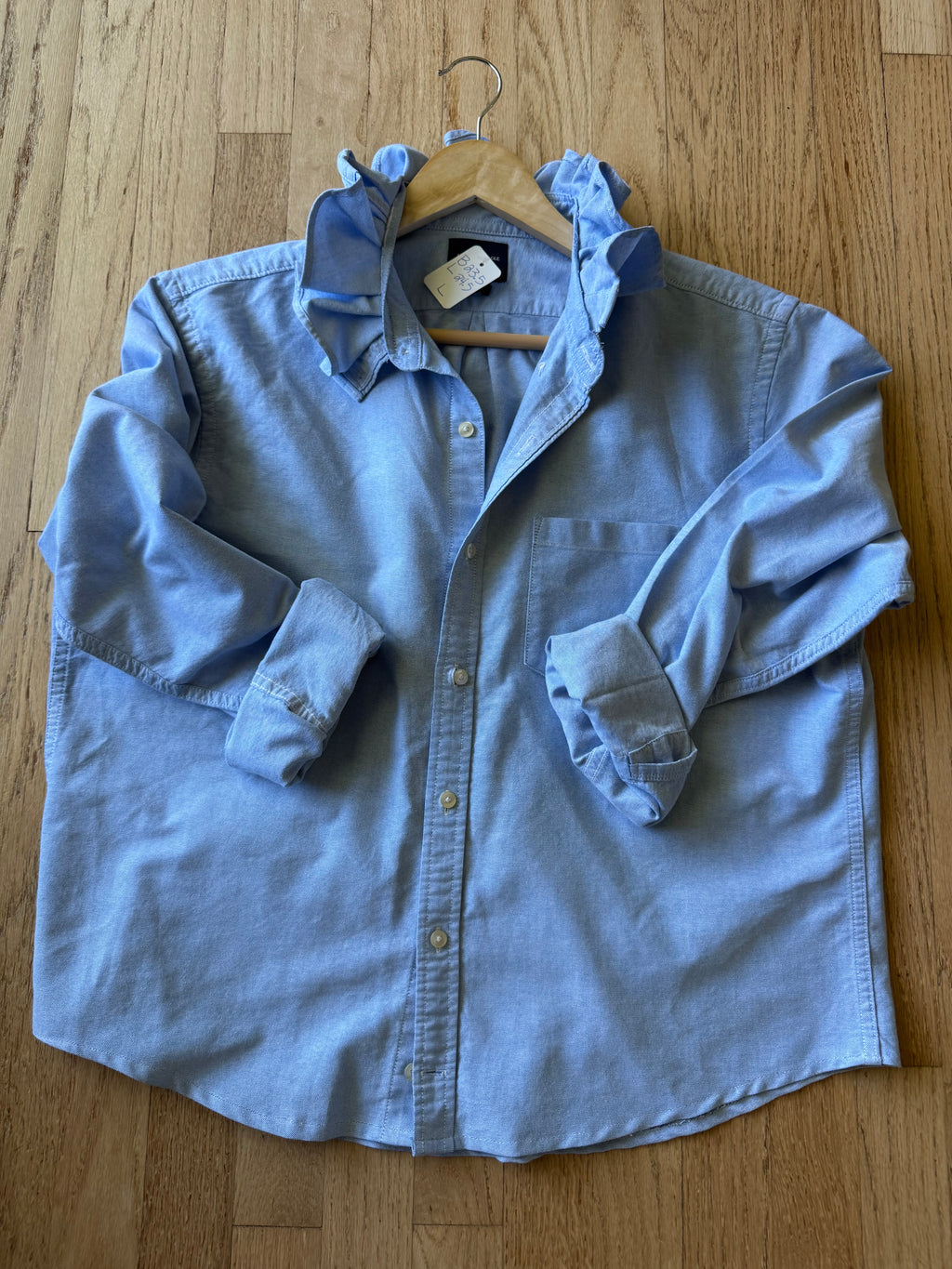 Basics - American Eagle Reworked Men’s Shirt with Ruffle Collar Chambray Women’s Size Large