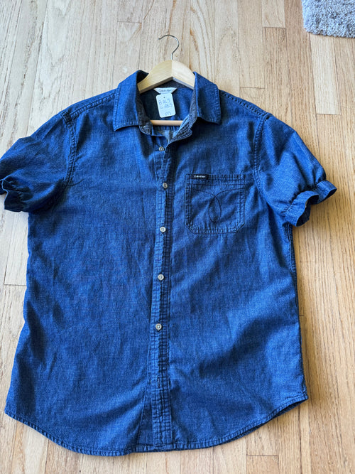 Basics - Calvin Klein Reworked Men’s Shirt with Gathered Short Sleeves Chambray Women’s Size Medium
