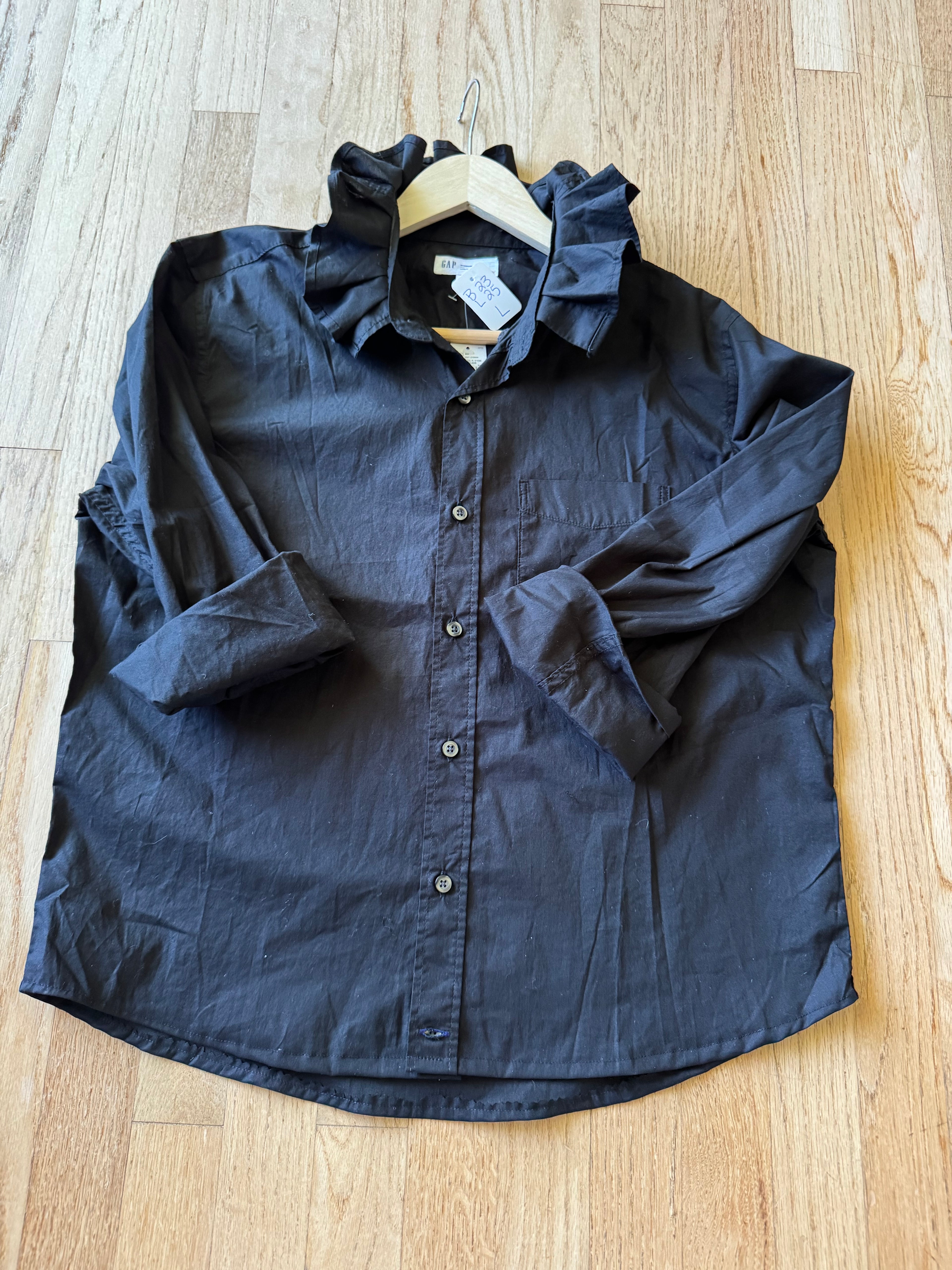 Basics - Brand New Gap Reworked Men’s Shirt with Ruffle Collar Black Women’s Size Large