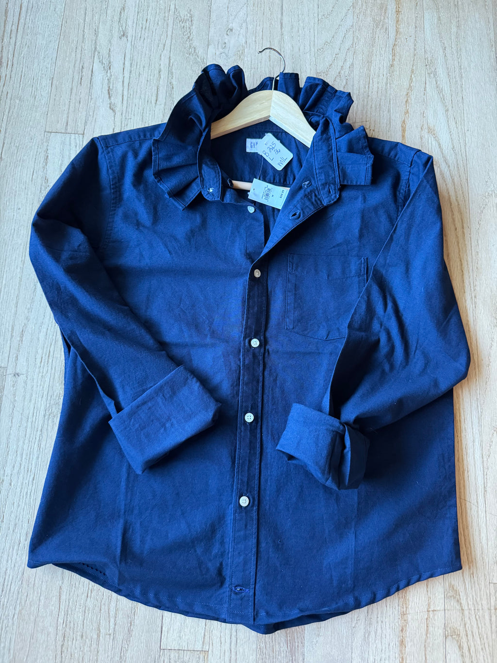 Basics - Brand New Gap Reworked Men’s Shirt with Ruffle Collar Chambray Women’s Size Medium/Large