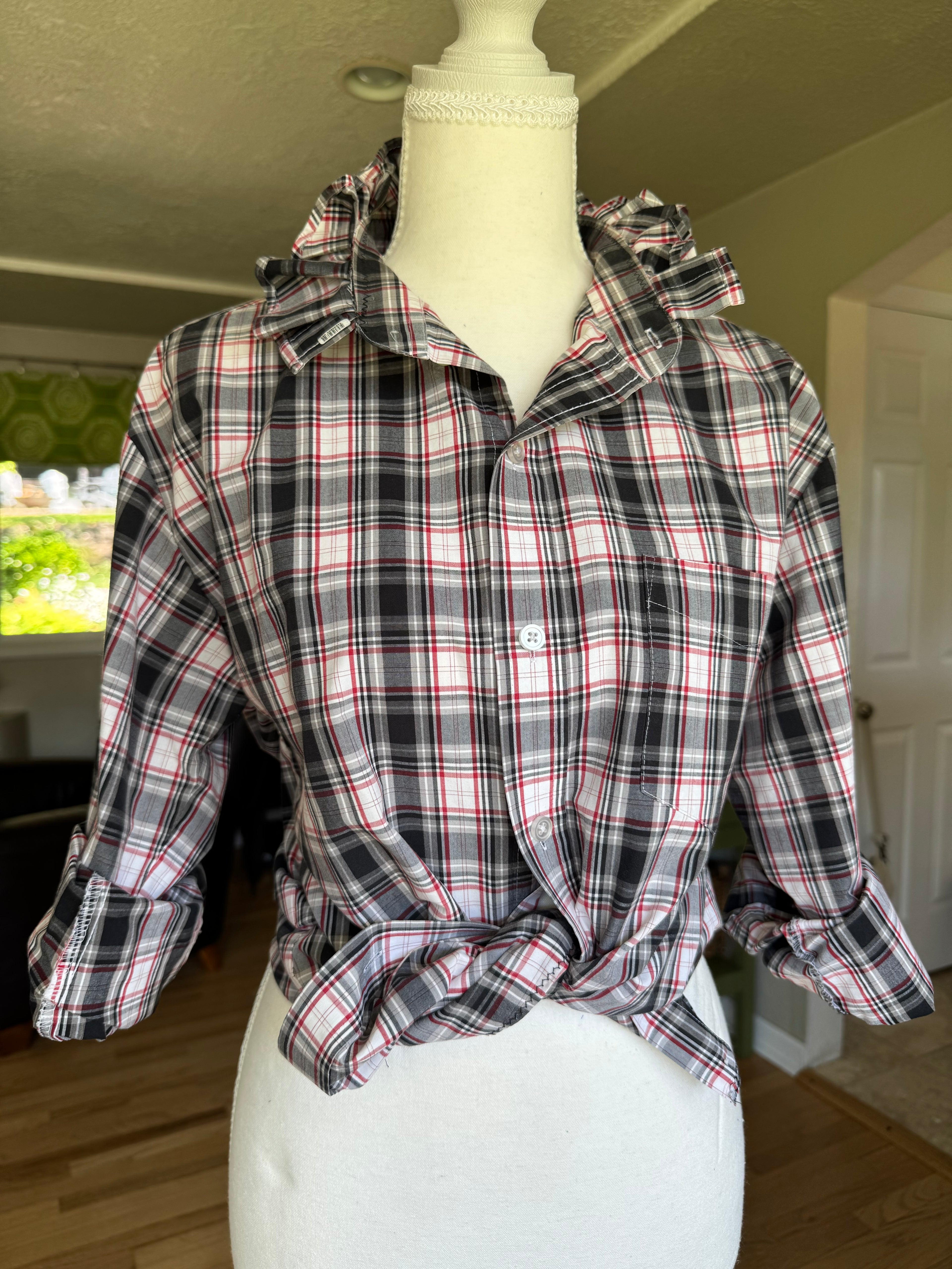 Ashton - Croft & Barrow Mens Upcycled Ruffle Shirt - Blk/Red/Cream plaid - Size Medium