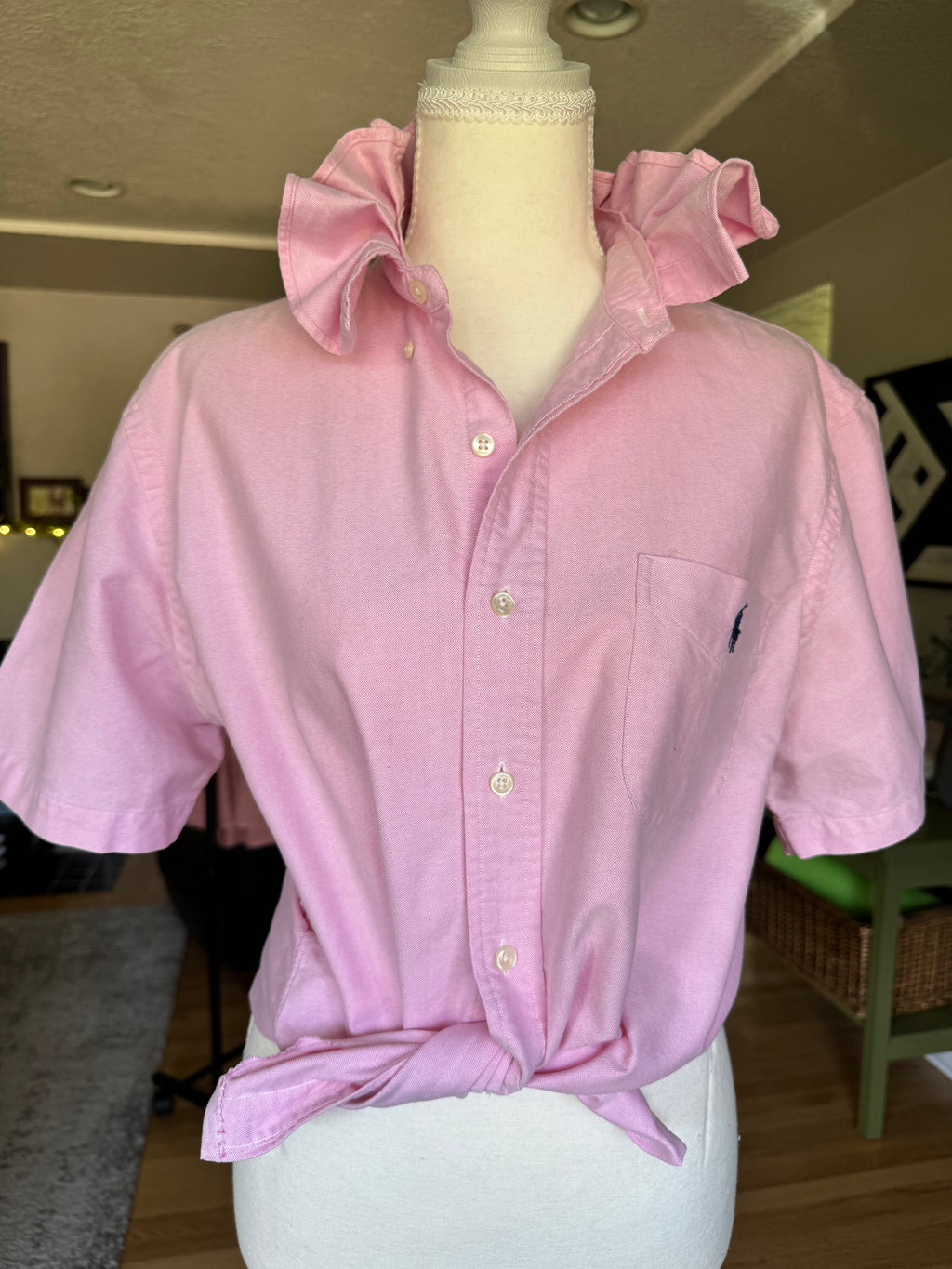Ralph Lauren - Pink Chambray -Short Sleeve - Ruffle Collar - Size Medium/Large