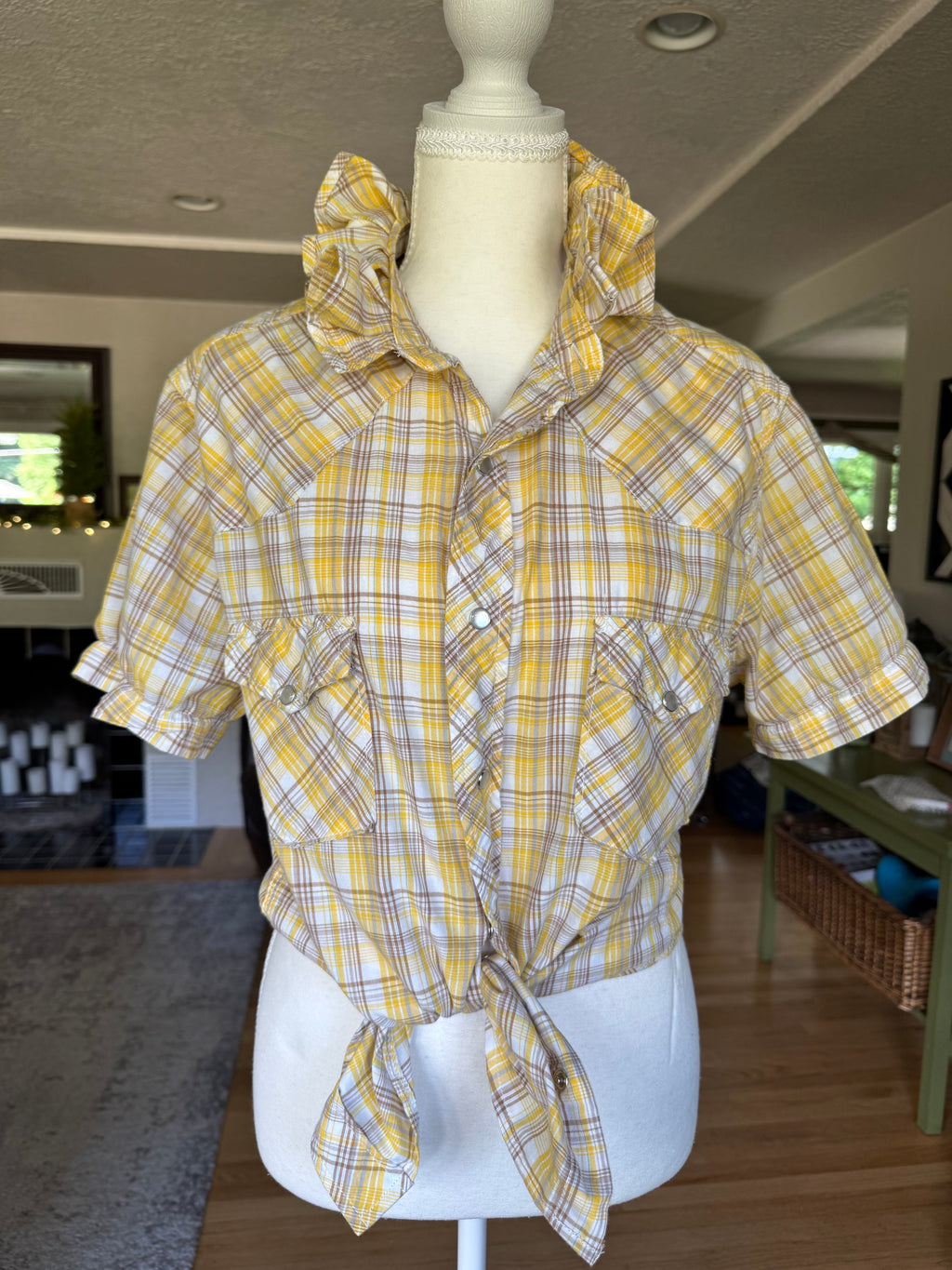 Yellow Plaid Short Sleeve with Pearl Snaps - Size Medium