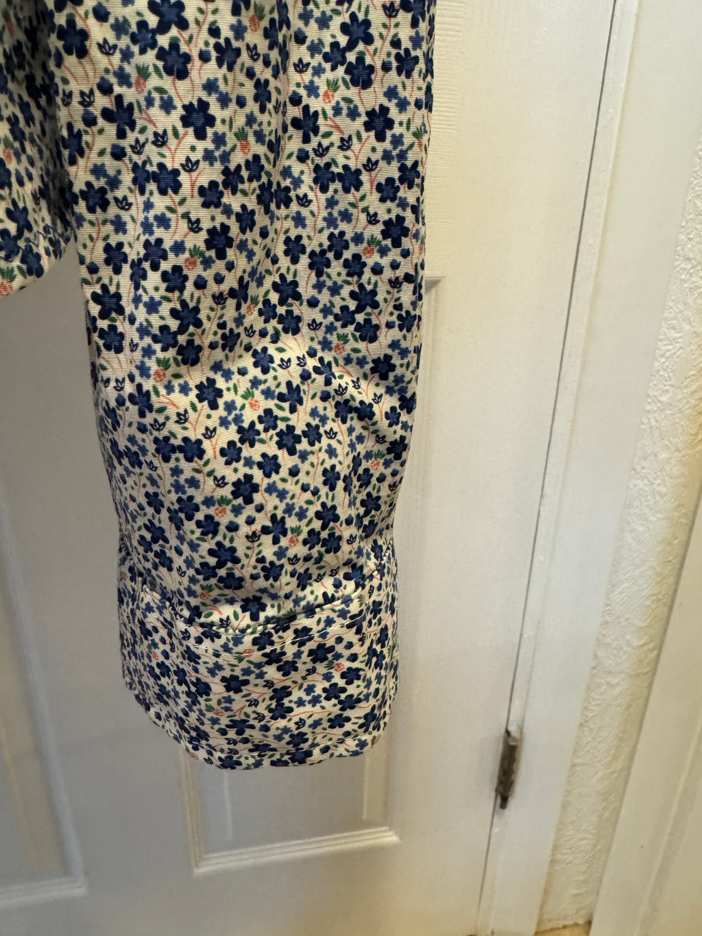 SOLD Nova - Marc Anthony Ruffle Shirt - White/Blk/Red floral - size Large/Extra Large