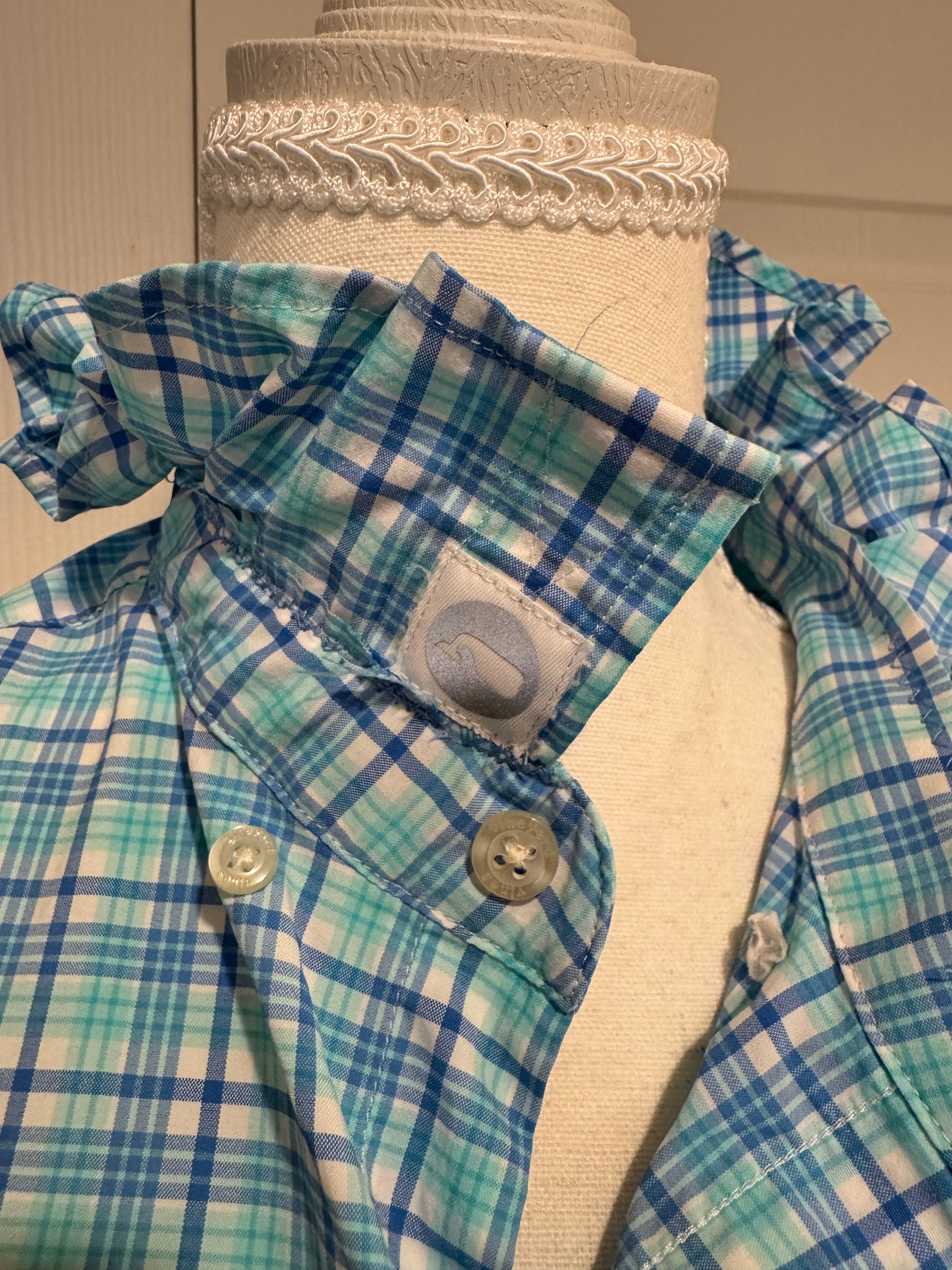SOLD Amelia - Vineyard Vines Ruffle Shirt size Large/Extra Large